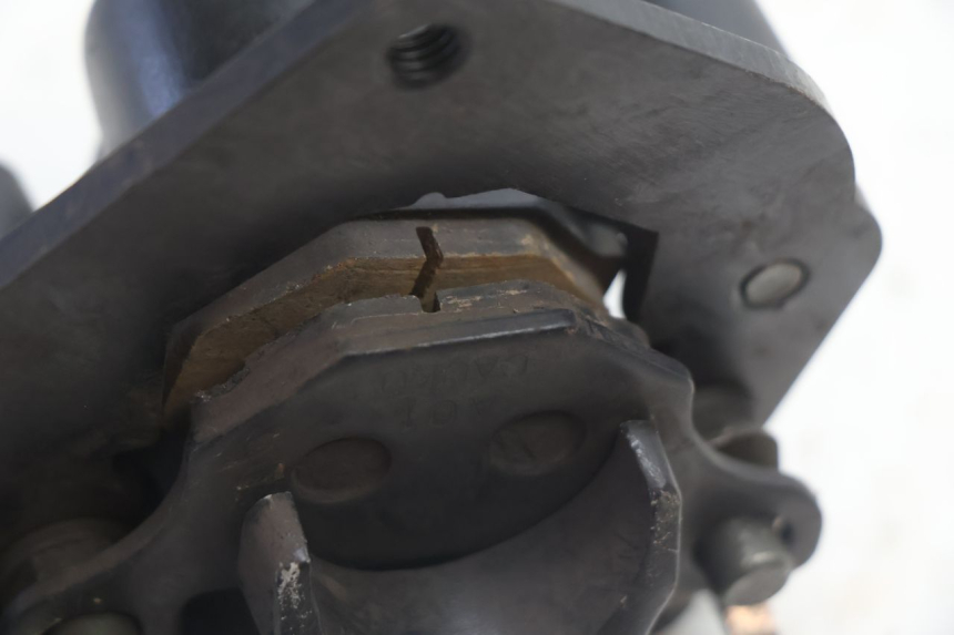 photo de FRONT BRAKE CALIPER YAMASAKI STREET 50 (2013 - 2018) - Fixing points details