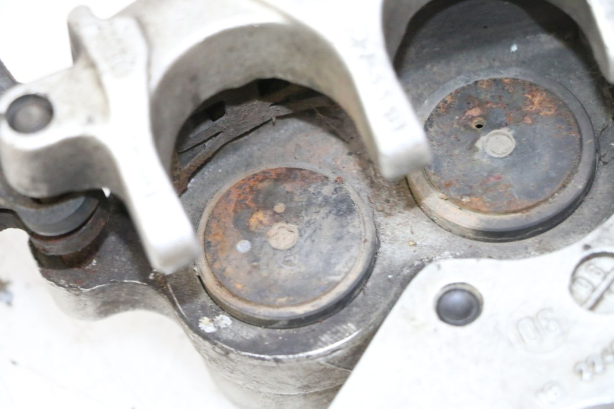 photo de FRONT BRAKE CALIPER KTM SUPERENDURO R 950 (2005 - 2009) - Alternative perspective