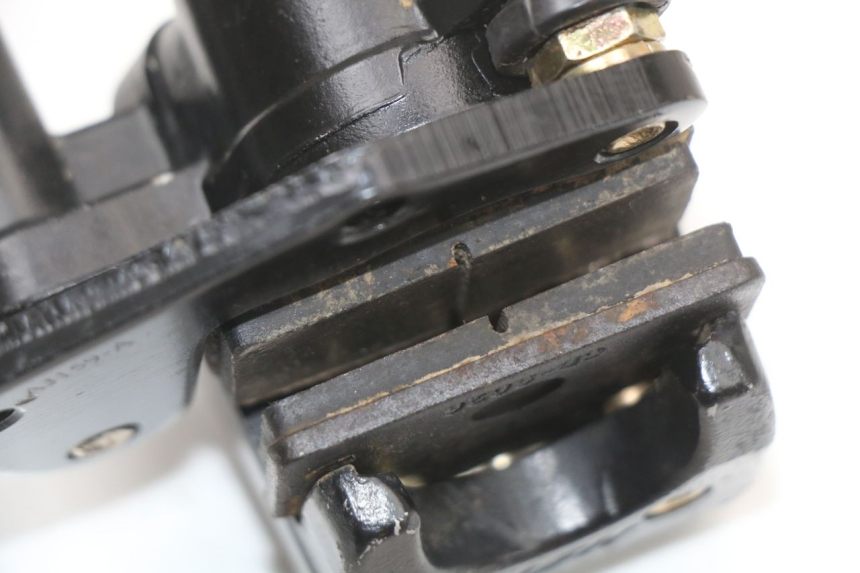photo de FRONT BRAKE CALIPER MINI MX SX 125 - Fixing points details