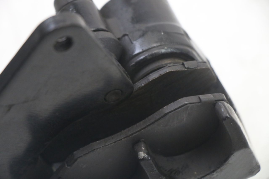 photo de FRONT BRAKE CALIPER SYM ORBIT III 3 4T 50 (2018 - 2021) - Fixing points details