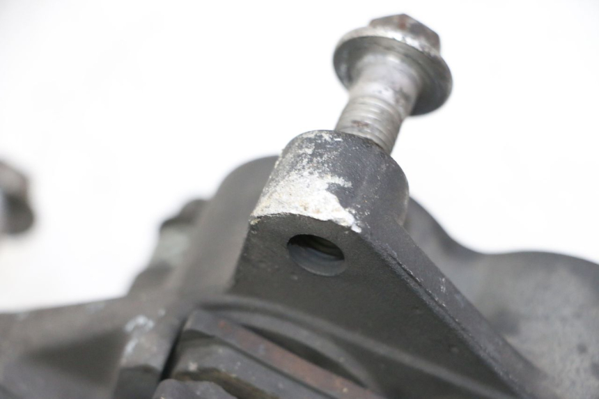 photo de FRONT BRAKE CALIPER YAMAHA TDM ABS 900 (2002 - 2014) - Alternative perspective