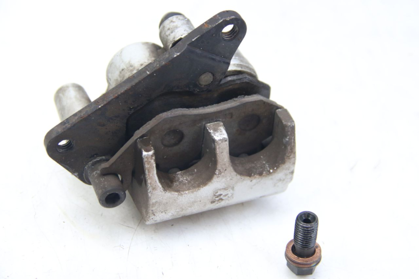 photo de FRONT BRAKE CALIPER PEUGEOT TWEET 4T 50 (2010 - 2014) - Zoom on usage condition