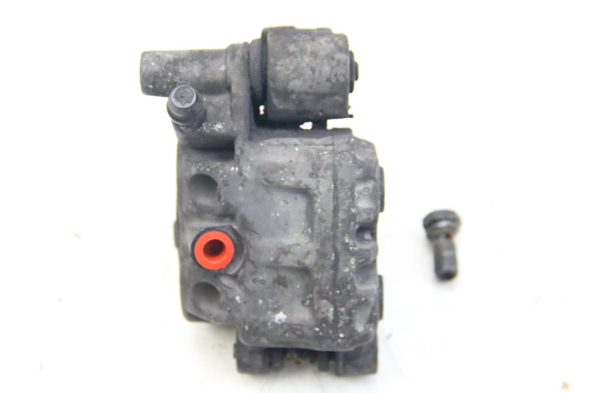 photo de FRONT BRAKE CALIPER SUZUKI UH BURGMAN 125 (2002 - 2006) - Technical close-up