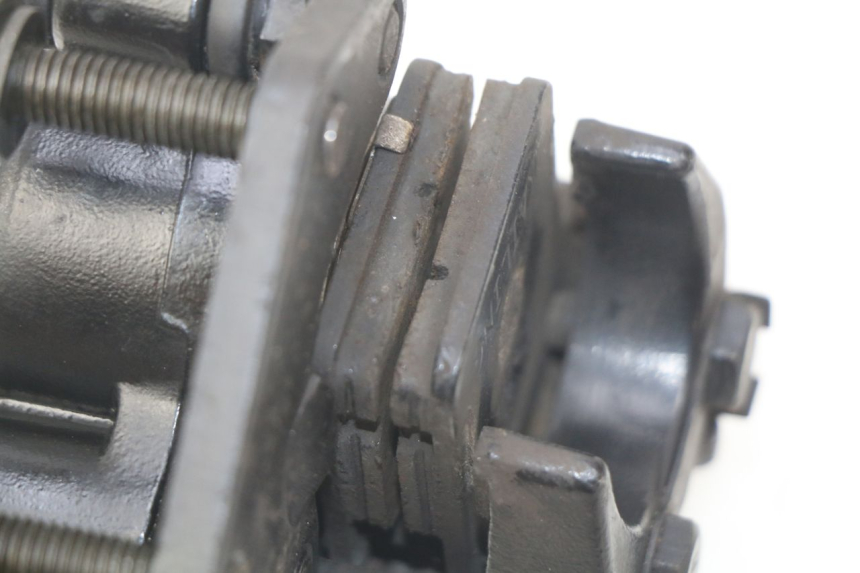 photo de FRONT BRAKE CALIPER PEUGEOT VIVACITY NEW 2T 50 (2008 - 2017) - Zoom on usage condition