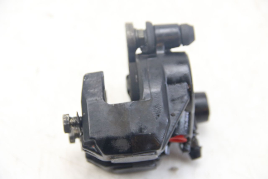 photo de FRONT BRAKE CALIPER PEUGEOT VIVACITY NEW 4T 50 (2008 - 2017) - Zoom on usage condition