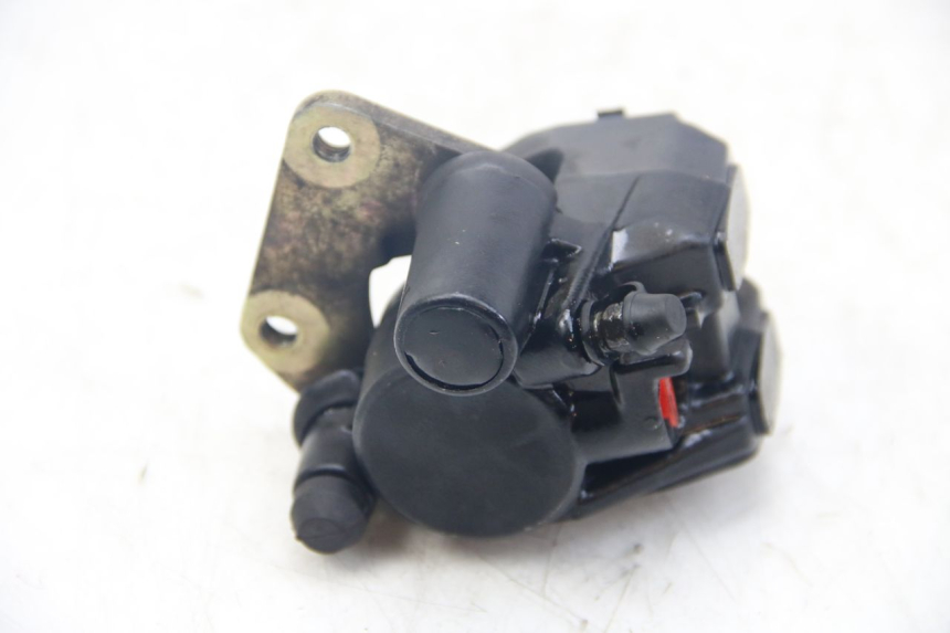 photo de FRONT BRAKE CALIPER PEUGEOT VIVACITY NEW 4T 50 (2008 - 2017) - Fixing points details