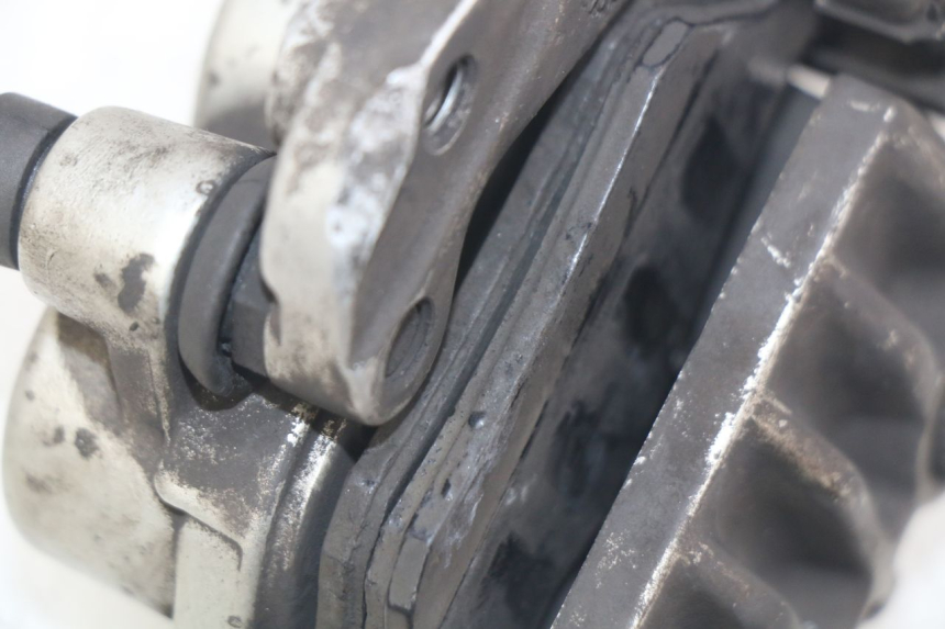 photo de FRONT BRAKE CALIPER YAMAHA XMAX X-MAX 125 (2006 - 2009) - Zoom on usage condition