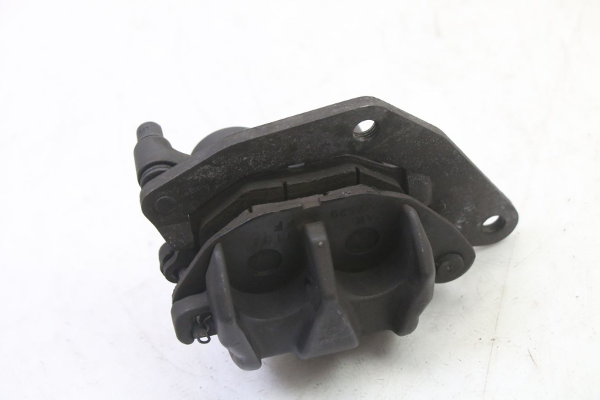 photo de FRONT BRAKE CALIPER YAMAHA XMAX X-MAX 125 (2021 - 2025) - Technical close-up