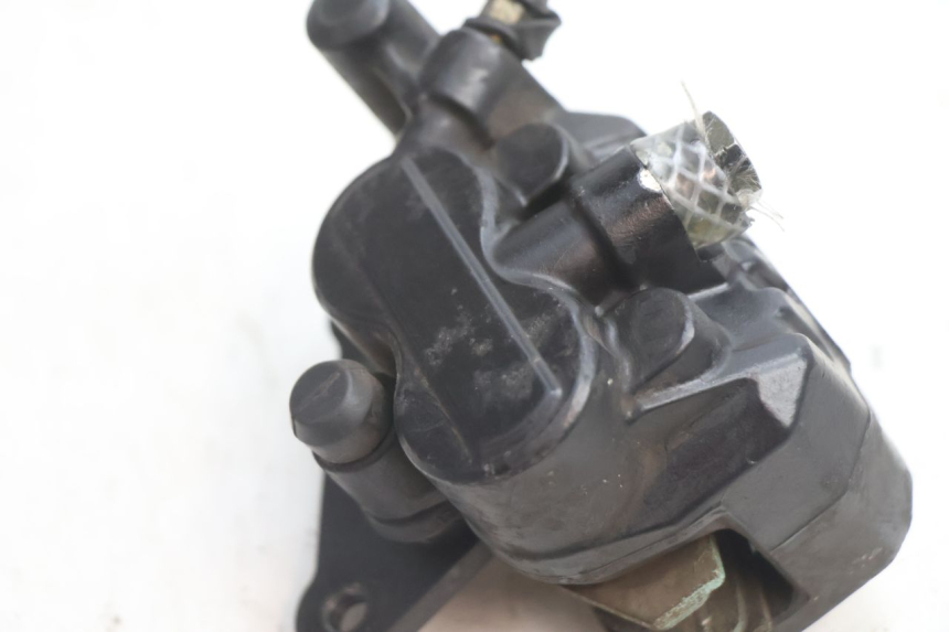 photo de FRONT BRAKE CALIPER PIAGGIO X8 STREET 125 (2006 - 2007) - Zoom on usage condition