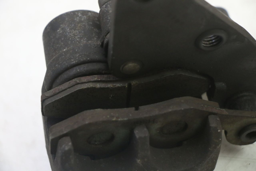 photo de FRONT BRAKE CALIPER PIAGGIO X9 EVOLUTION 125 (2003 - 2007) - Distinctive features