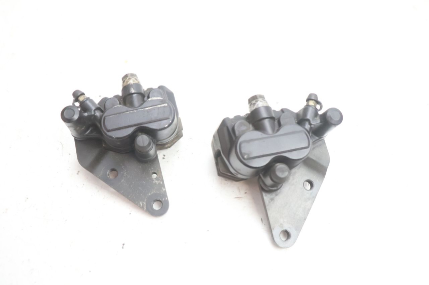 photo de FRONT BRAKE CALIPER PIAGGIO X9 EVOLUTION 125 (2003 - 2007) - Component detail
