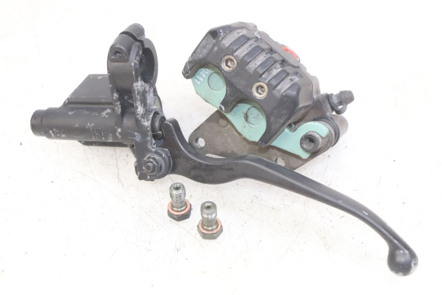 photo de FRONT BRAKE CALIPER PIAGGIO XEVO - X EVO 125 (2007 - 2017) - Technical close-up