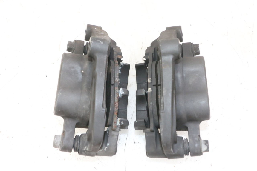 photo de FRONT BRAKE CALIPER YAMAHA XJ6 ABS 600 (2008 - 2016) - Alternative perspective