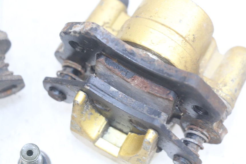 photo de FRONT BRAKE CALIPER SHINERAY XY250 STXE 250 (2006 - 2012) - Product overview