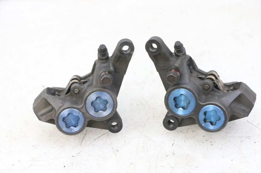 photo de FRONT BRAKE CALIPER YAMAHA FZS FAZER 600 (2001 - 2003) - Main view