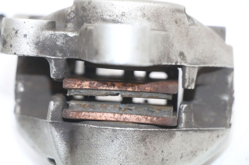 photo de FRONT BRAKE CALIPER YAMAHA YN NEO'S 50 (1997 - 2004) - Surface and material condition