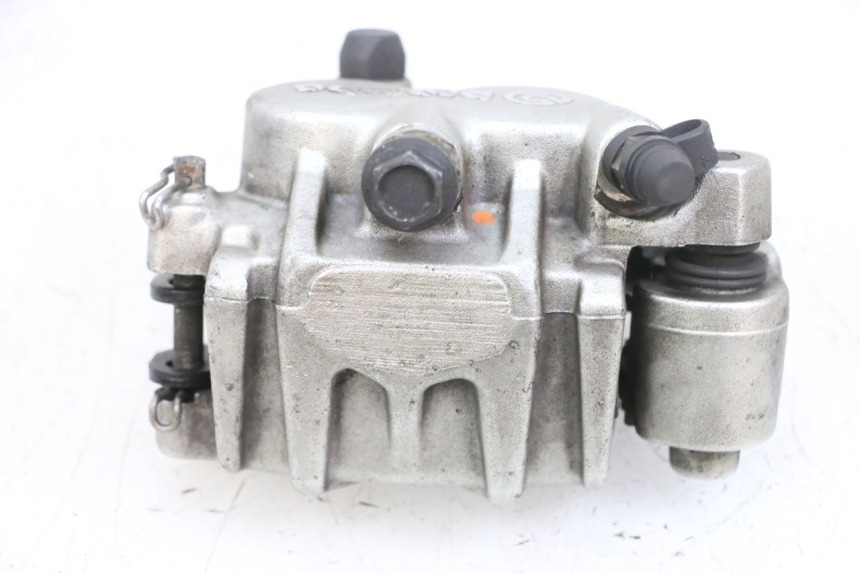 photo de FRONT BRAKE CALIPER YAMAHA YP MAJESTY 125 (2002 - 2006) - Technical close-up