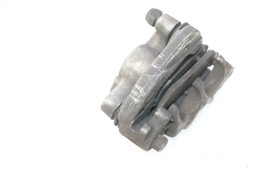 photo de FRONT BRAKE CALIPER YAMAHA YP MAJESTY 125 (1998 - 2001) - Technical close-up