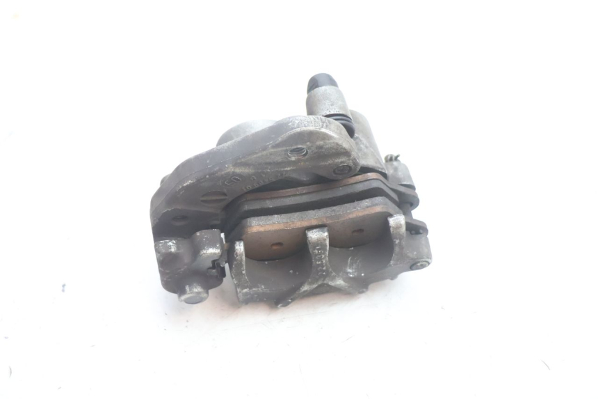 photo de FRONT BRAKE CALIPER YAMAHA YP MAJESTY 125 (2002 - 2006) - Technical close-up