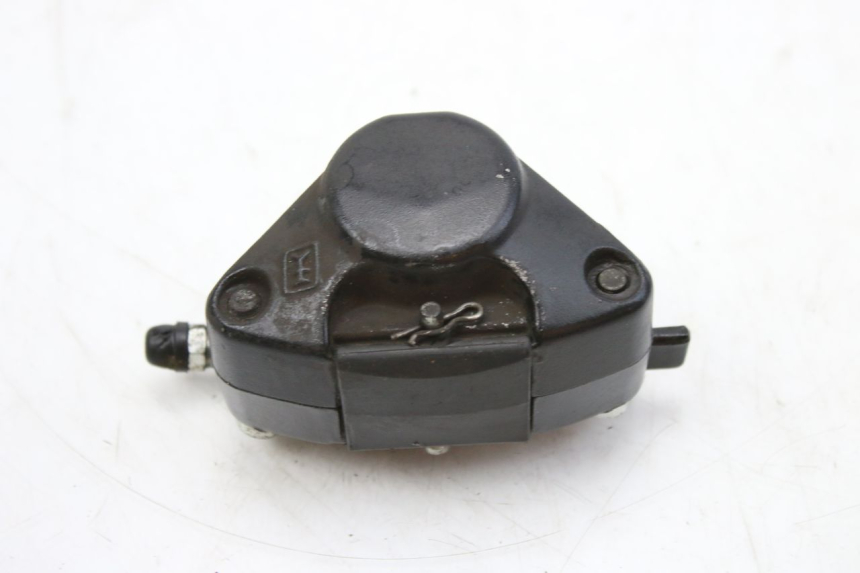 photo de FRONT BRAKE CALIPER PIAGGIO ZIP 4T 50 (2018 - 2020) - Alternative perspective