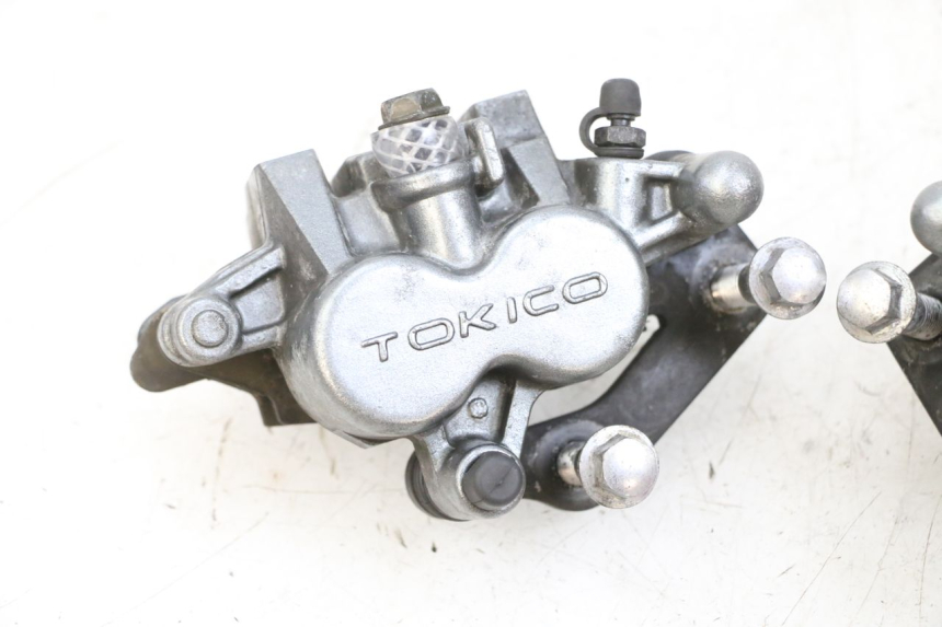 photo de FRONT BRAKE CALIPER KAWASAKI ZR 7 750 (1999 - 2004) - Surface and material condition