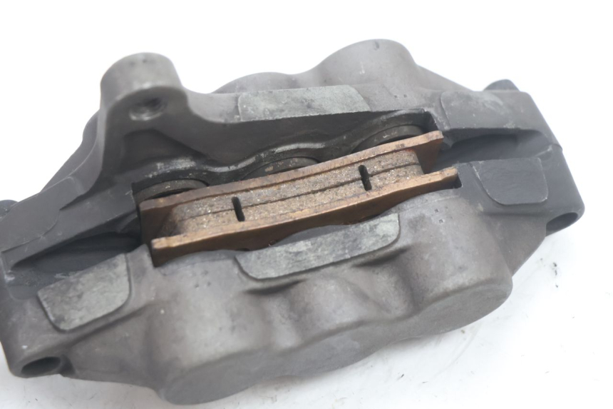photo de FRONT BRAKE CALIPER KAWASAKI ZX-6R ZX6R 600 (2000 - 2002) - Distinctive features