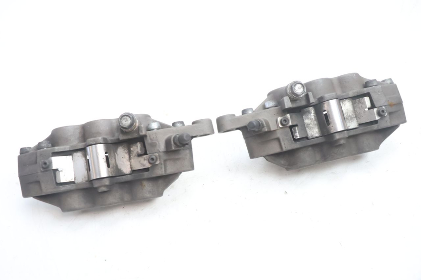 photo de FRONT BRAKE CALIPER KAWASAKI ZX-6R ZX6R 600 (2000 - 2002) - Technical close-up