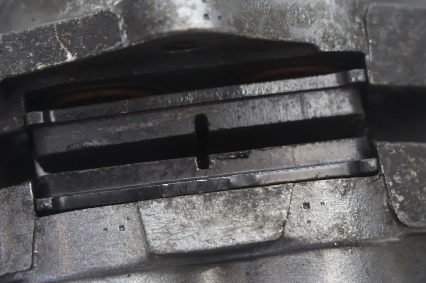 photo de FRONT BRAKE CALIPER KAWASAKI ZX-6R ZX6R 600 (1995 - 1997) - Fixing points details