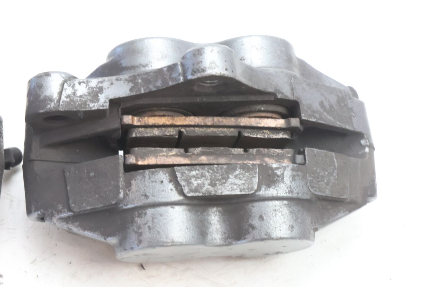 photo de FRONT BRAKE CALIPER KAWASAKI ZZR 600 (1995 - 2004) - Surface and material condition