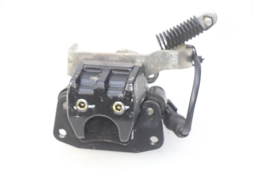 photo de BRAKE CALIPER ROLL LOCK PIAGGIO MP3 500 (2014 - 2017) - Alternative perspective