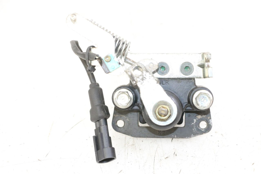photo de BRAKE CALIPER ROLL LOCK PIAGGIO MP3 125 (2006 - 2014) - Main view
