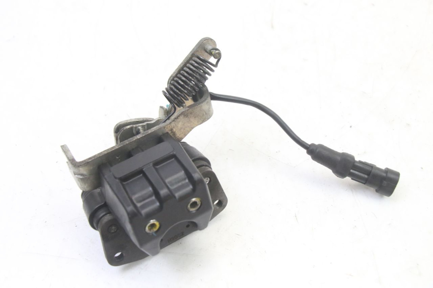 photo de BRAKE CALIPER ROLL LOCK PIAGGIO MP3 500 (2011 - 2015) - Alternative perspective
