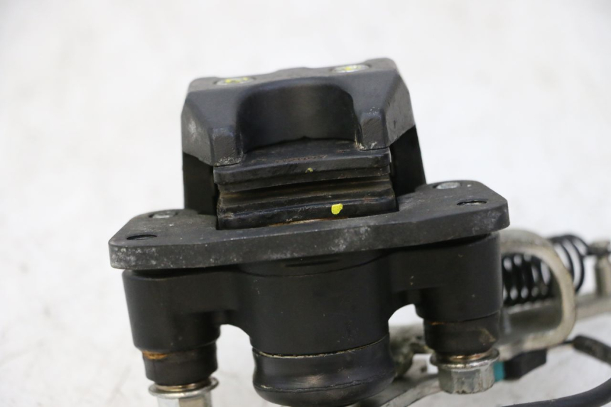 photo de BRAKE CALIPER ROLL LOCK PIAGGIO MP3 500 (2011 - 2015) - Zoom on usage condition