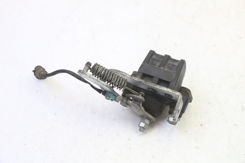photo de BRAKE CALIPER ROLL LOCK PIAGGIO MP3 125 (2006 - 2014) - Zoom on usage condition