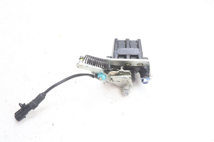 photo de ROLL LOCK CALIPER PIAGGIO MP3 500 (2016 - 2018) - Zoom on usage condition