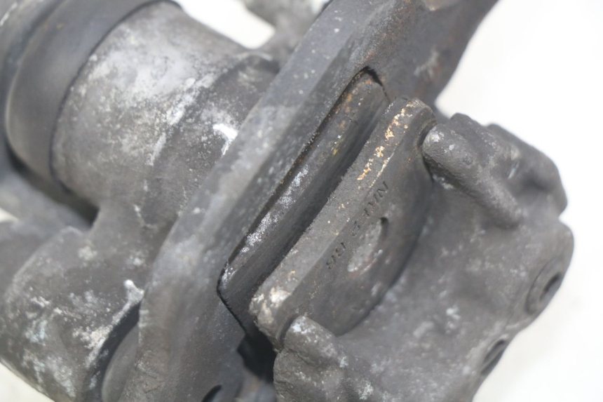 photo de CALIPER PARKING HONDA FJS SILVERWING SILVER WING 400 (2009 - 2016) - Zoom on usage condition