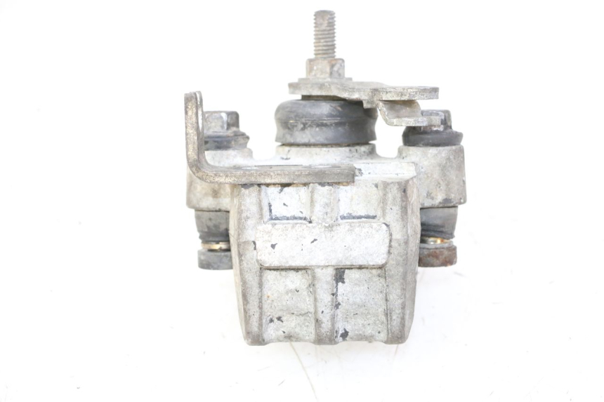 photo de PARKING CALIPER PIAGGIO MP3 RL 250 (2006 - 2010) - Fixing points details