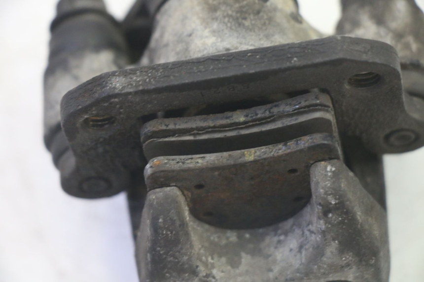 photo de PARKING CALIPER PIAGGIO MP3 RL 250 (2006 - 2010) - Fixing points details