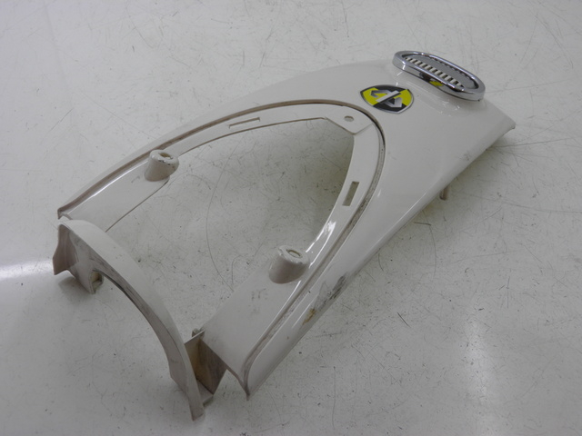 photo de FRONT FAIRING BAOTIAN BT COLLECTOR 50 (2005 - 2013) - Zoom on usage condition