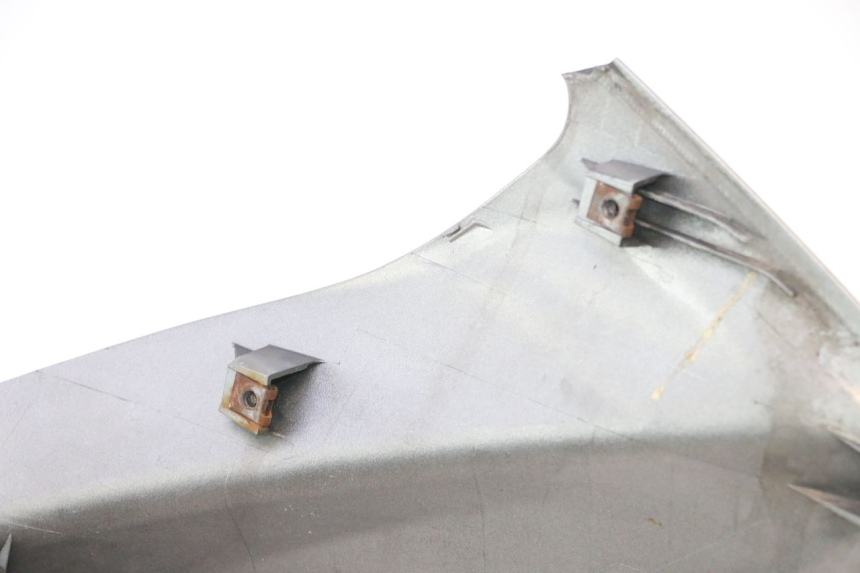 photo de FRONT FAIRING SUZUKI BURGMAN 125 (2007 - 2014) - Focus on structure