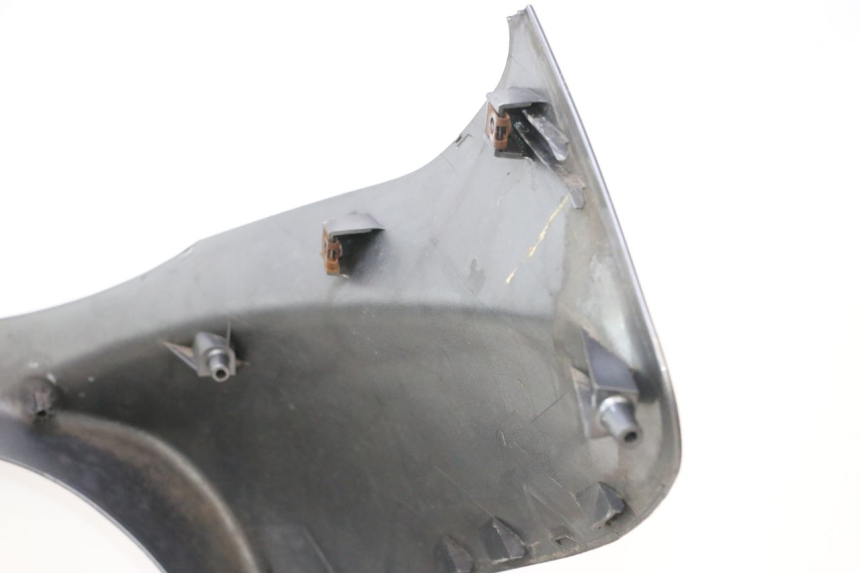 photo de FRONT FAIRING SUZUKI BURGMAN 125 (2007 - 2014) - Alternative angle