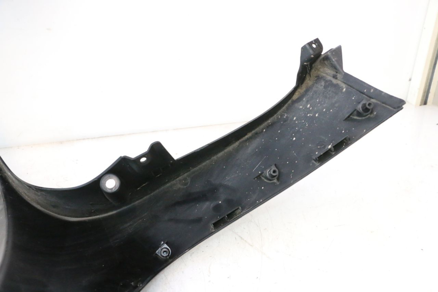 photo de FRONT FAIRING SUZUKI BURGMAN EXECUTIVE ABS 650 (2006 - 2012) - Additional view of the item