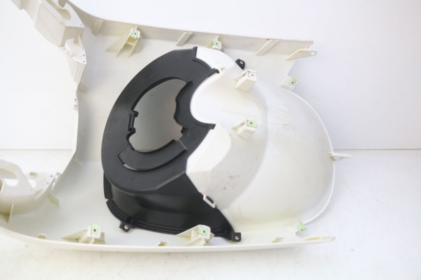 photo de FRONT PANEL PEUGEOT E-VIVACITY 1 (2012 - 2018) - Zoom on usage condition