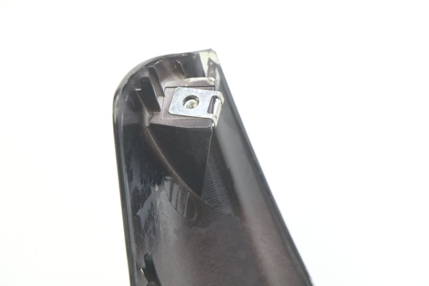 photo de FRONT FAIRING PEUGEOT ELYSTAR 50 (2002 - 2014) - Fixing points details
