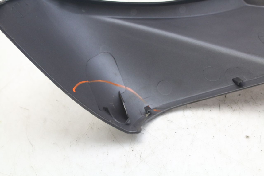 photo de FRONT FAIRING PEUGEOT GEOPOLIS RS 125 (2007 - 2009) - Zoom on usage condition