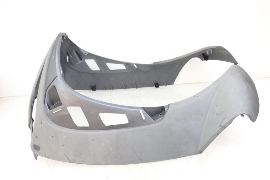 photo de FRONT FAIRING PEUGEOT GEOPOLIS RS 125 (2007 - 2009) - Alternative angle