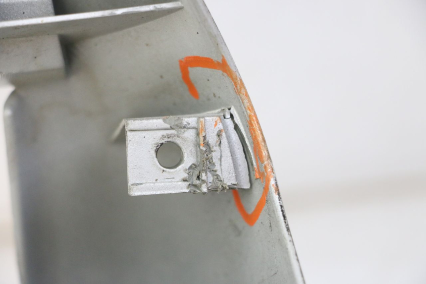 photo de FRONT FAIRING GILERA STALKER 50 (1997 - 2005) - Fixing points details