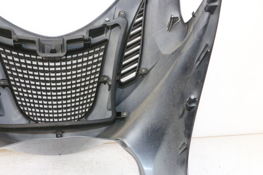 photo de FRONT FAIRING KYMCO GRAND DINK 125 (2008 - 2014) - Focus on structure