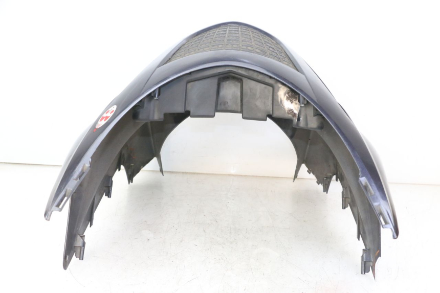 photo de FRONT FAIRING KYMCO GRAND DINK 125 (2008 - 2014) - Fixing points details