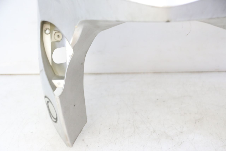 photo de FRONT FAIRING KYMCO GRAND DINK 125 (2002 - 2007) - Zoom on usage condition